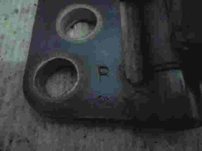 Bisagra de la porton arriba  Hyundai Galloper Mitsubishi Pajero Montero