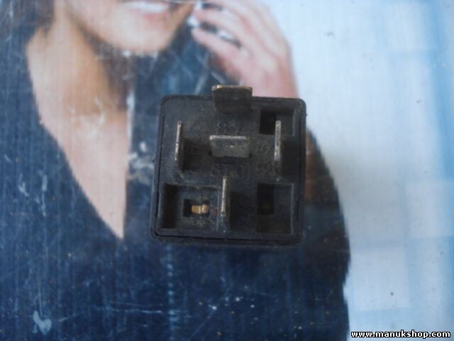 Relé SEAT UTM 23221 X0-39566250 XO-39566250 12V-20/10A