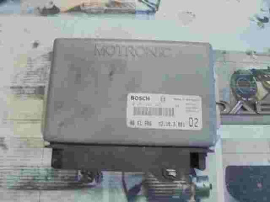 Centralita del motor Saab 900 II 4661906 46 61 906 Motronic BOSCH 0261204347