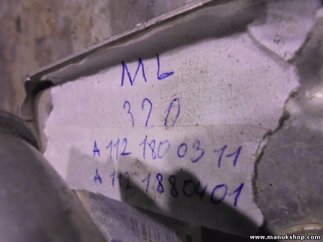 Enfriador de aceite Mercedes Benz A1121800311 A 112 180 03 11 BEHR A1121880401