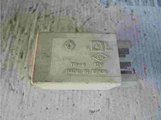 Relé cierre centralizado Renault 19 7700728132 TB-6 12V