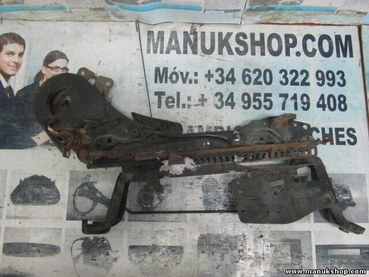 Guía de asiento izquierdo lado izquierdo Nissan King Cab PickUp X61B