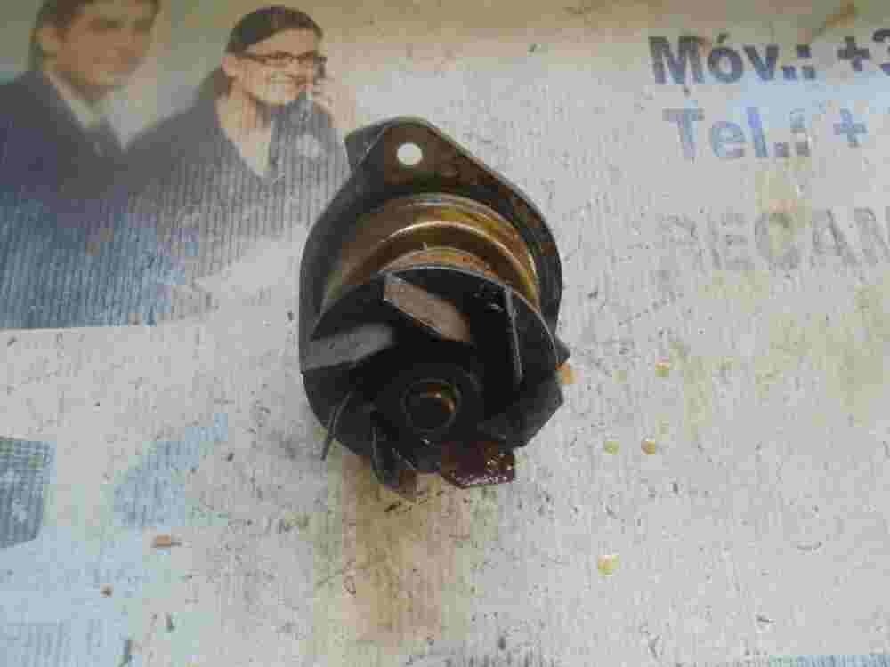 Pompa acqua Porsche Cayenne benzina Touareg Audi Q7 022121019A 022 121 019 A