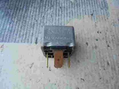 Relè ABS Saab 900/9000 Porsche 924 BOSCH 0332204109 8533176 12V 20/30A