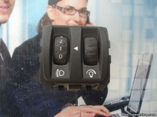 Interruptor de nivelación de faros Renault 8200121805B 8 200 121 805B 88020005