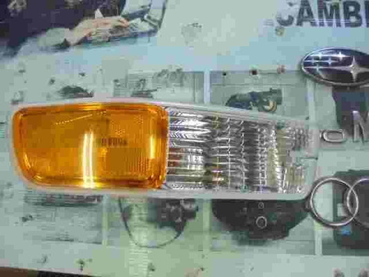 Intermitente trasero derecho Toyota Corolla R DOT SAE AIPP2 96 ICHIKOH 42 17