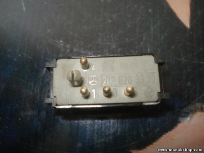 Interruptor del cierre centralizado Mercedes-Benz 2028203910 202 820 39 10