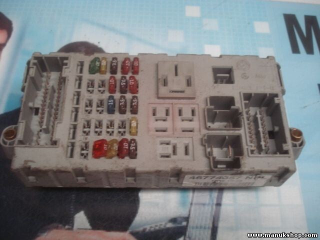 Caja de fusibles Fiat Punto 188 46774357 NPL 46774360 CPL