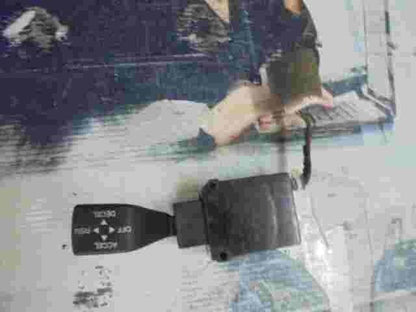 Crucero interruptor  SsangYong Rexton Kyron 8592008002 85920-08002