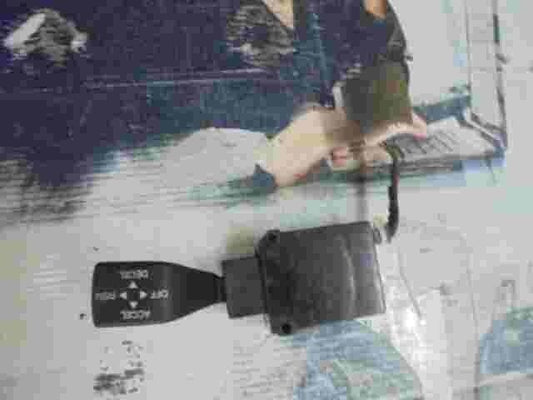 Crucero interruptor  SsangYong Rexton Kyron 8592008002 85920-08002