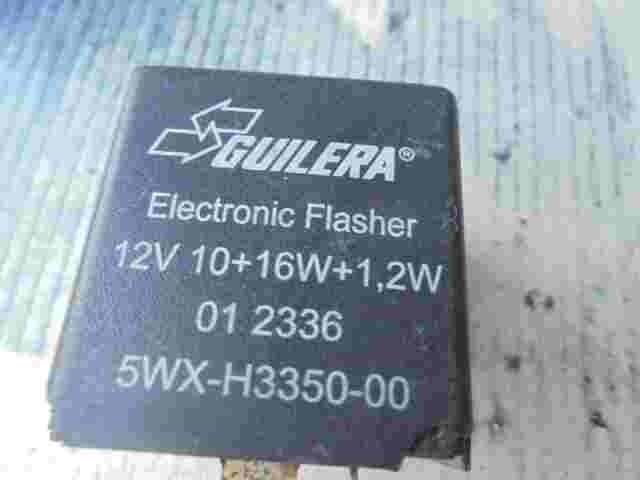 Relé de intermitencia Yamaha 5WXH335000 5WX-H3350-00 012336 12V 10 16W 1,2W
