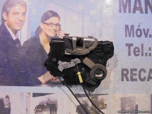 Serratura porta anteriore sinistra Suzuki Grand Vitara 2007 A046693 AISIN