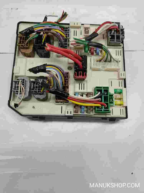 Caja de fusibles Mercedes Citan Renault Kangoo 519533F03 519533F-03 284B66645R