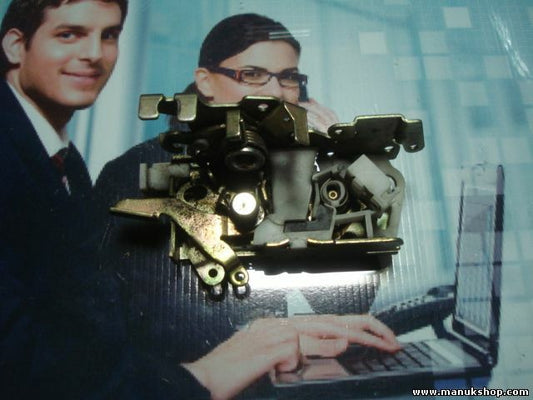 Serratura porta anteriore destra Mercedes VW W901-905 9017201135 A9017201135