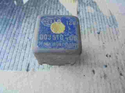 BMW E21 E30 E12 E28 E23 61311372537 61.31-1372 537 HELLA 00351005