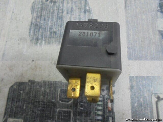 Relé MAN L2000 1995 Volvo FL6/FH/FM/B1 BOSCH 0332209216 0 332 209 216