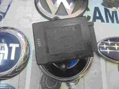 Ford Mondeo III 3S7T17D539AB 3S7T-17D 539-AB TRW 03L0A faro di controllo relè
