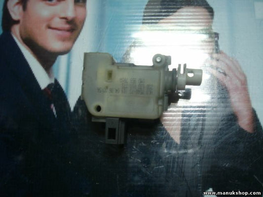 Serratura attuatore chiusura centralizzata portellone posteriore Leon Skoda 1...