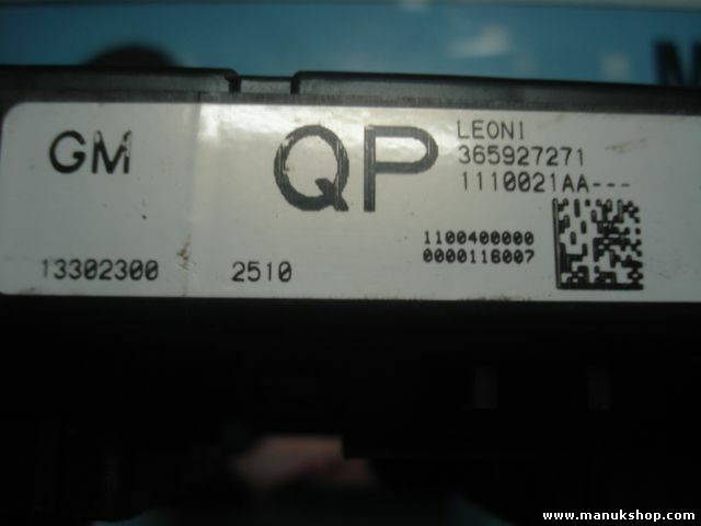 Caja de fusibles Opel Astra GM 13302300 13302300QP 365927271 1110021AA