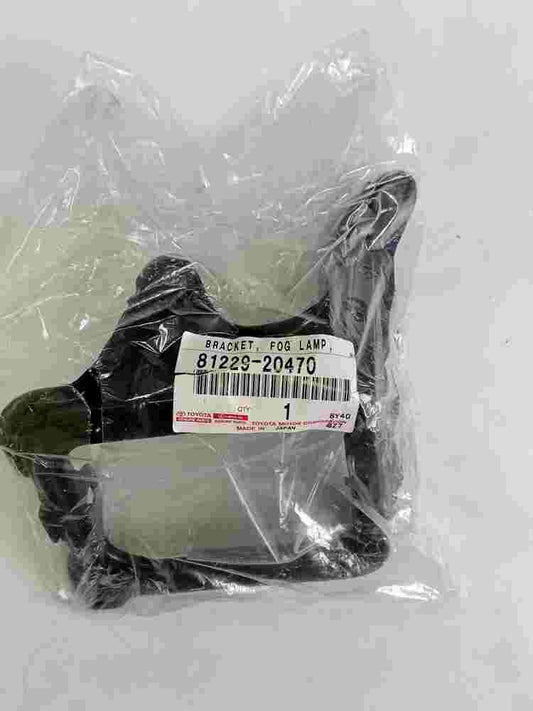 Bracket Fog Lamp LH  Toyota Celica 8122920470 81229-20470