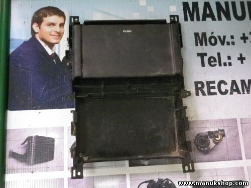 Guantera Jeep ZJ 2.5 4688400 W/ ELECT 4688399 W/0 ELECT 4688401 55216556 75831