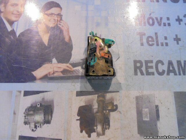  Cerradura puerta trasera izquierda Jeep Cherokee Sport I (XJ) 1984– 1998