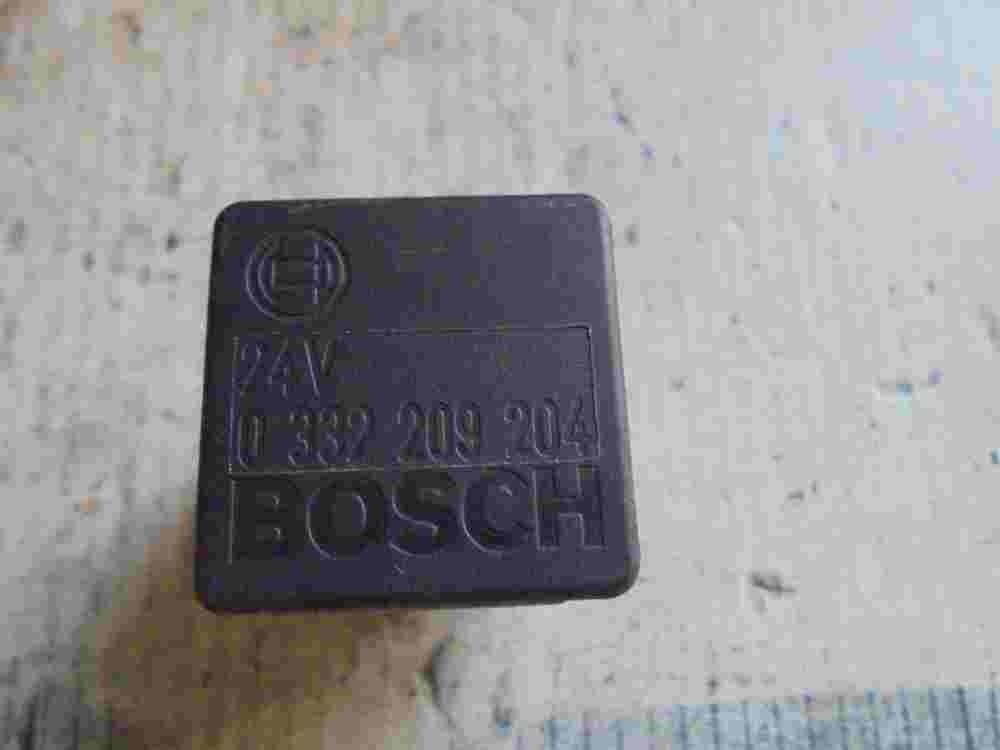 Relé BOSCH 0332209204 0 332 209 204