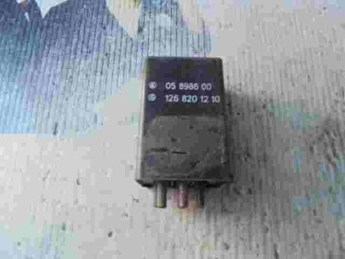 Relè Mercedes W123 W126 R107 1268201210 126 820 12 10 LK 058986 05 8986 00