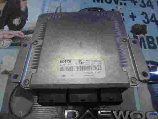 Centralita Mitsubishi Carisma 8200142442 HOM8200142442 8200296435  0281010437