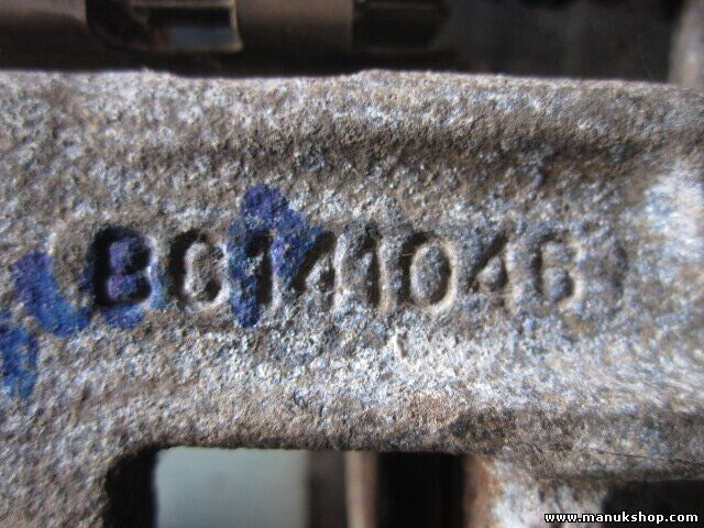 Pinza trasero izquierdo Hyundai Santa Fé I BC141048