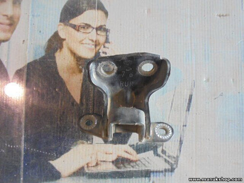 Bisagra de la puerta  trasera izquierda abajo Ford Maverick UDS UNS 92 KW,125 PS