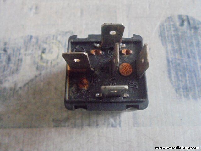 Relé Iveco 24V 0108 SIPEA