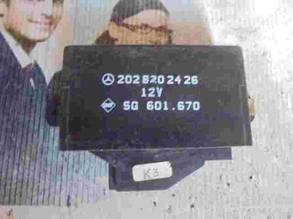 Módulo de control del asiento Mercedes W202 W210 W216 2028202426  SG 601.607