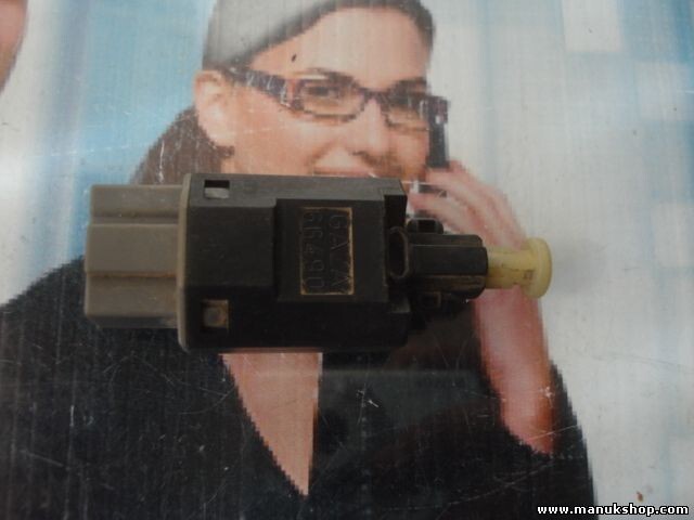 Interruptor de la luz de freno Mazda 323F BA (1994–1998) GA2A66490 GA2A-66490