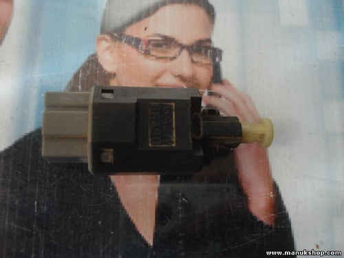 Interruptor de la luz de freno Mazda 323F BA (1994–1998) GA2A66490 GA2A-66490