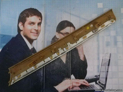 Moldura Audi Q7 4L0867410E 4L0 867 410 E 574450285 57445 02 85