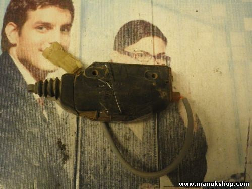 erradura cierre delantero izquierdo Land Rover Discovery I Range Classic AMR3382