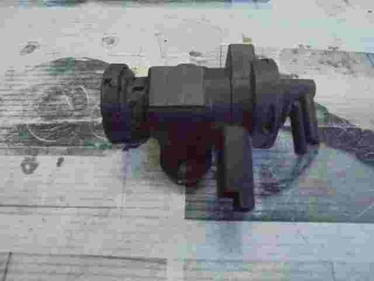 Solenoide de la válvula de vacío BMW X5 E70 Audi A4 B6 Mercedes W204 6116305