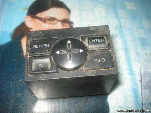 Cambiar el sistema de navegación Audi A8 D2 4D0919885 4DO919885  GMBH 7612001129