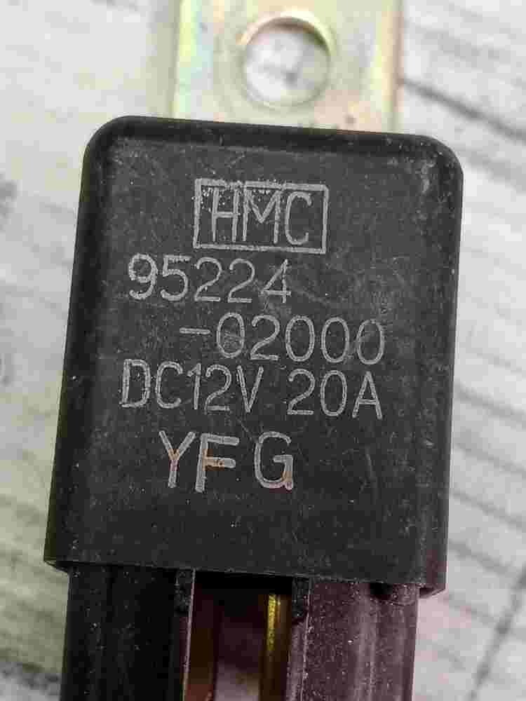 Relés de potencia Hyundai Terracan H-1 Kia Sorento HMC 9522402000 95224-02000