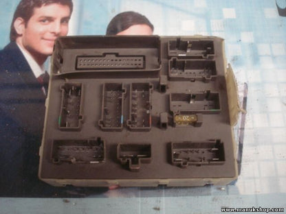 Caja de fusibles Ford Focus 98AG14A073AG