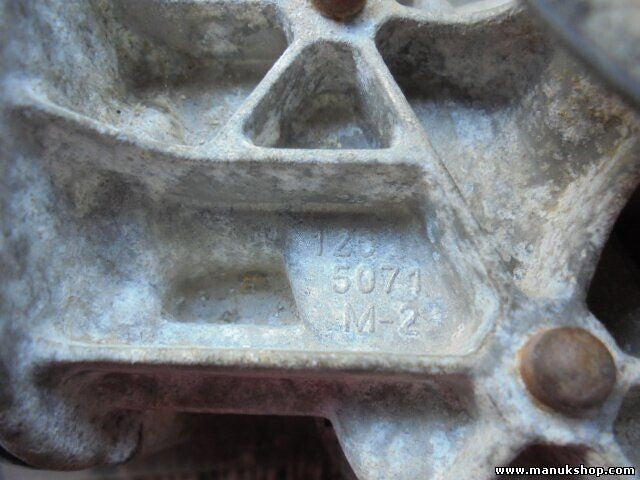 Motor del limpiaparabrisas delantero Nissan Pick-Up 2881057G00 2881557G0A