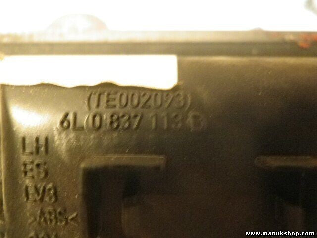 Maneta Manija  Interior delantera izquierda  Seat Ibiza 6L0837113D 6L0837113H