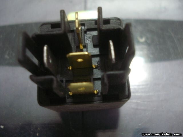 Relè di sicurezza Hyundai Elantra Tiburon 3916022011 39160-22011