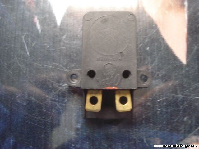 Relé 06100J 06100 J 06 100J 06 100 J