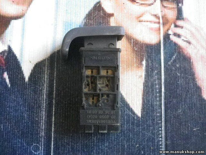 Interruptor de nivelación de faros Land Rover Freelander YUE100550KML