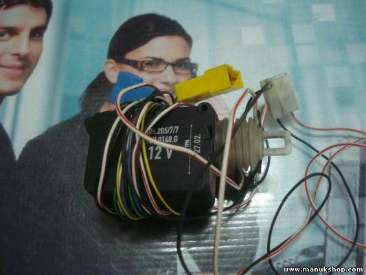 Serratura attuatore porta chiusura centralizzata Mercedes 638 40620577 406.20...