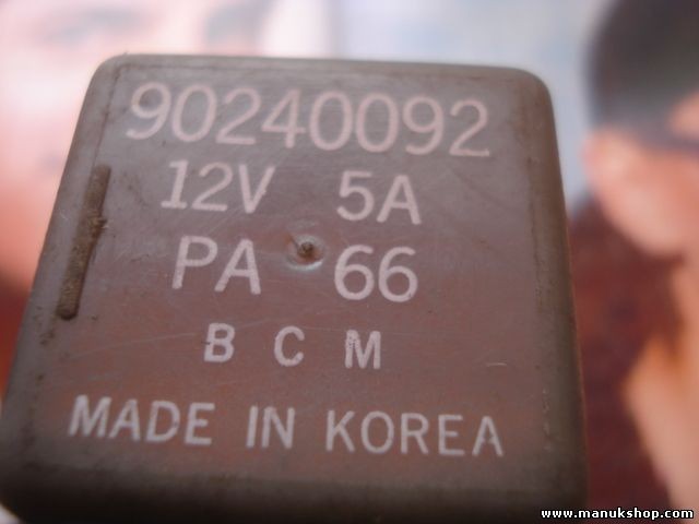 Relé del limpiaparabrisas Opel Astra F Corsa B 90240092 90 240 092 383 12V 5A