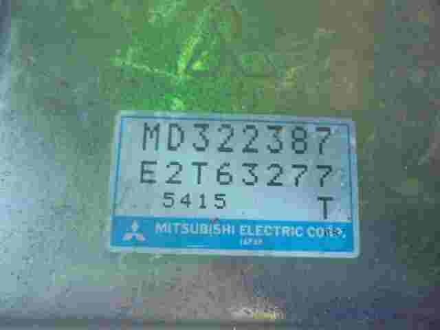 Centralita  Mitsubishi Carisma 1.8 1995-1999 MD322387 E2T63277