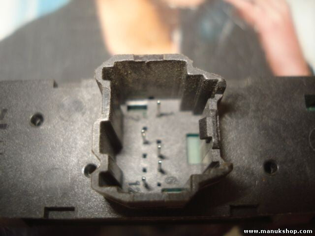 Interruptor Luneta Trasera Desempañador Ford Fiesta V BJ.05 2S6T18C621AC